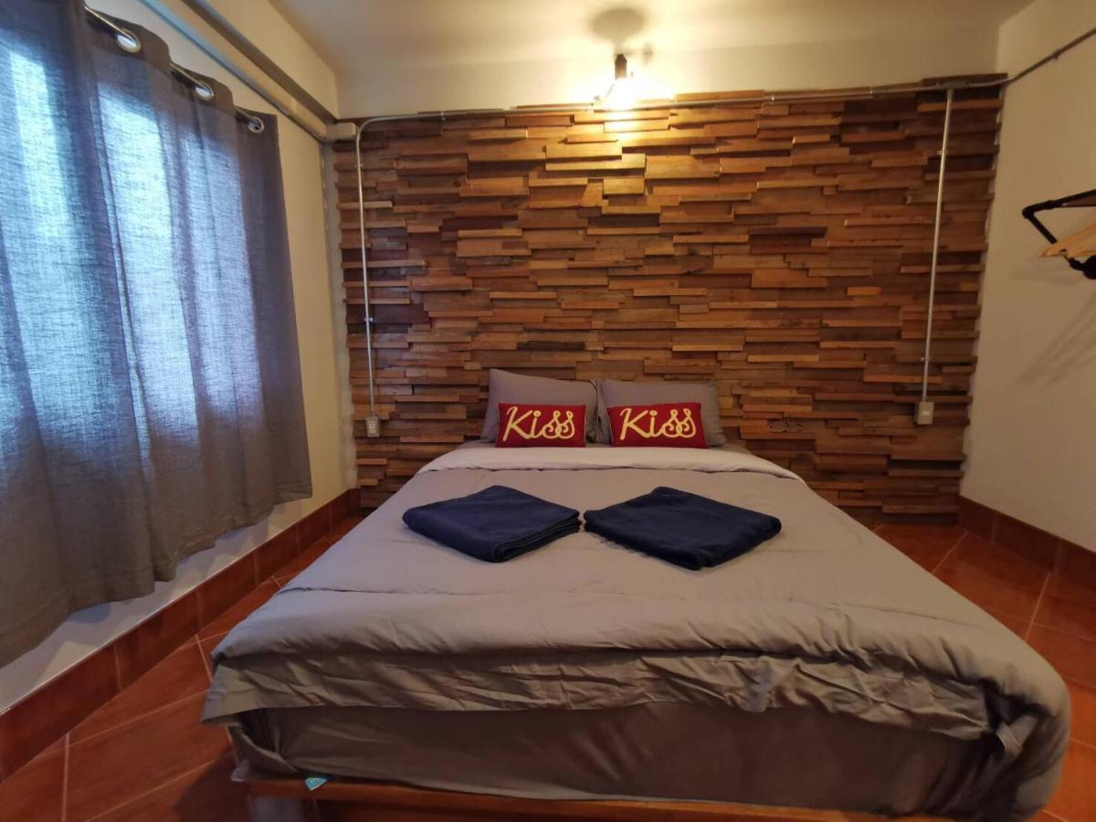 Pakarang Resort Satun Exteriör bild