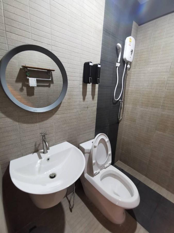 Pakarang Resort Satun Exteriör bild